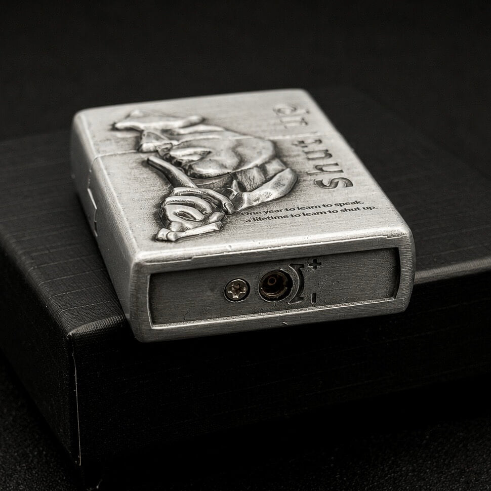 The Silent Gentleman – Vintage Lighter