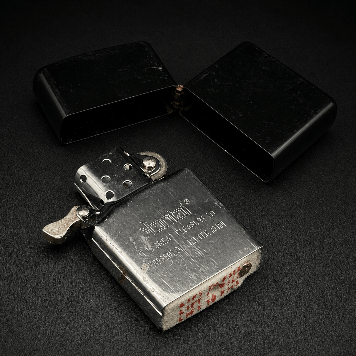 Black Classic Zippo Sound