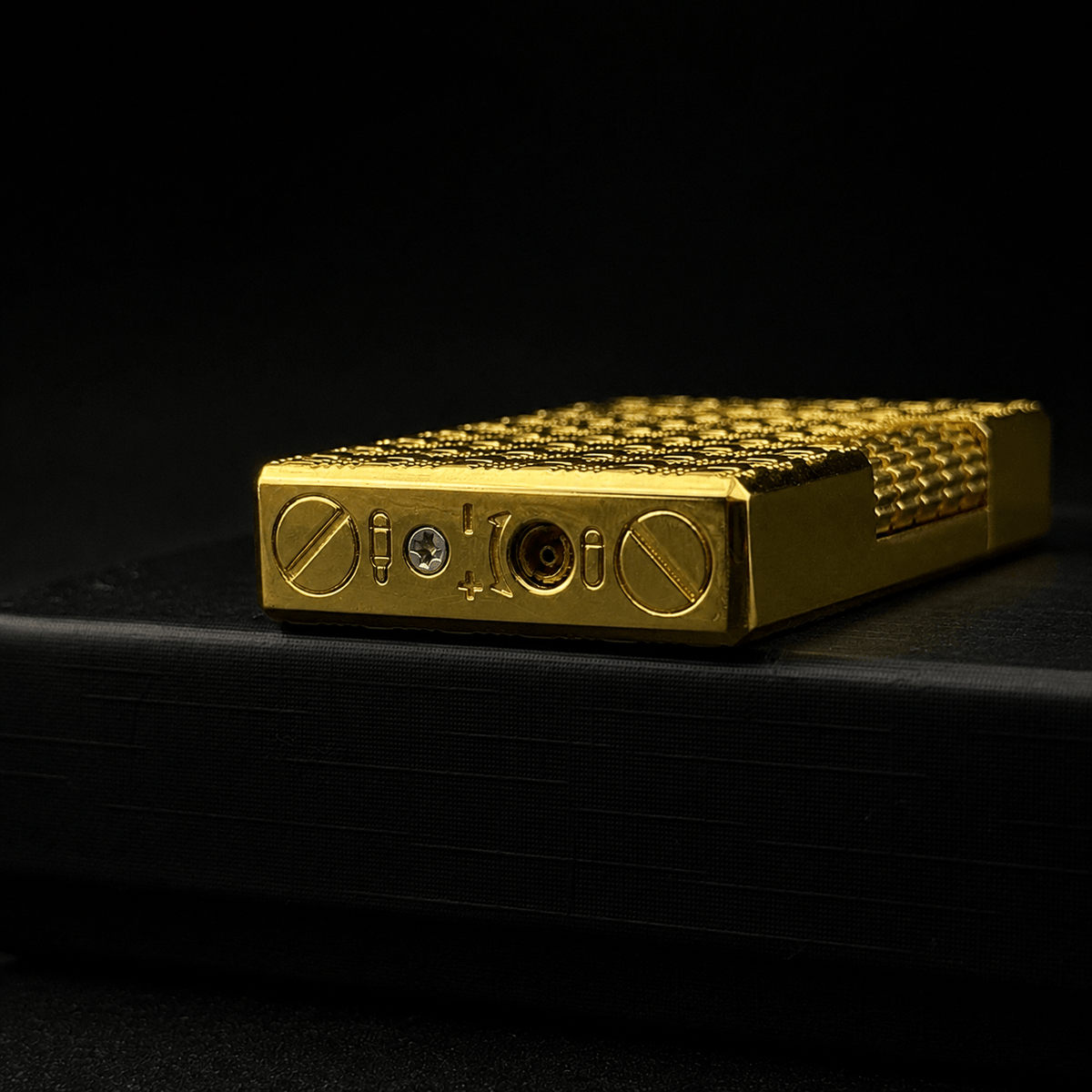 Regent Grid Lighter