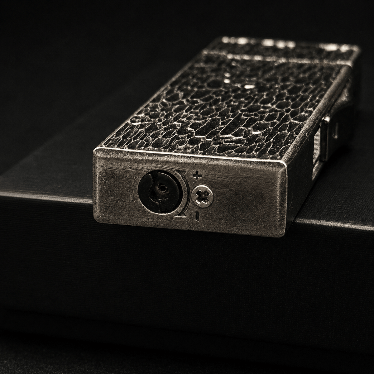 Noir Ember – Luxury Torch Lighter